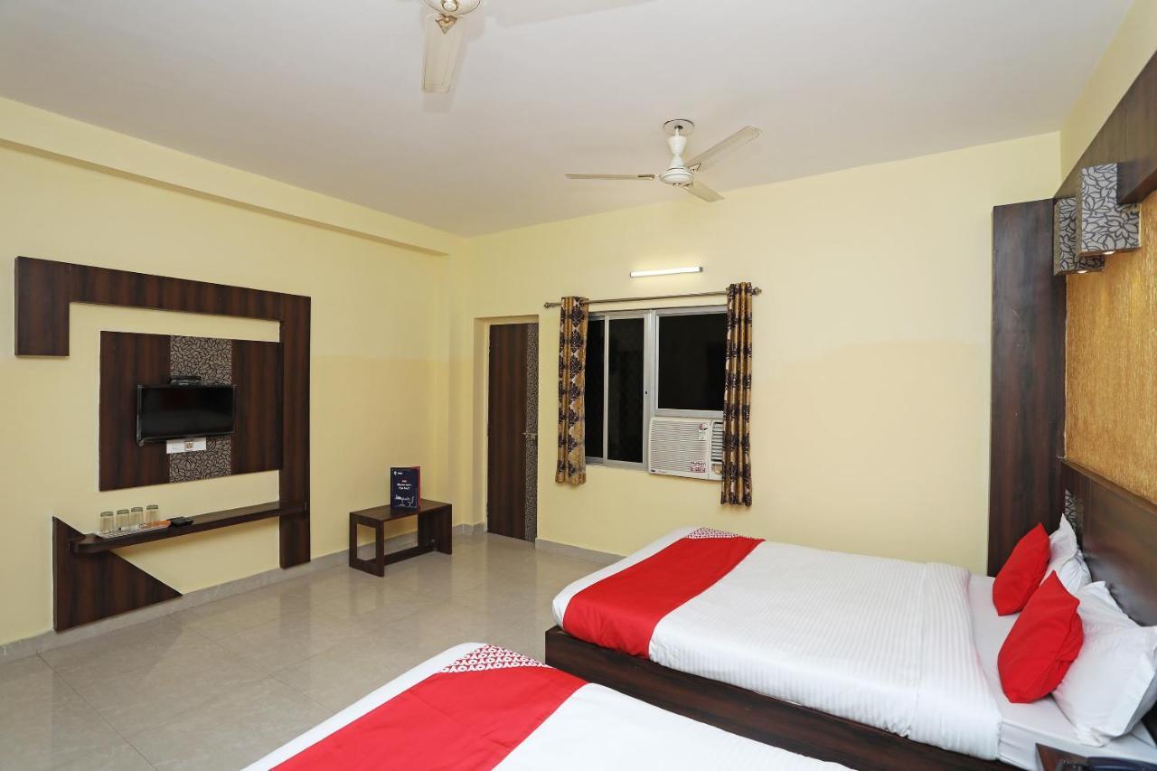 Oyo 15206 Hotel Sonar Gaon Puri Exterior photo